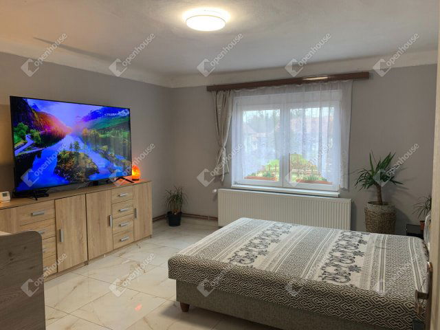 Eladó családi ház, Murakeresztúron 28.9 M Ft, 3 szobás