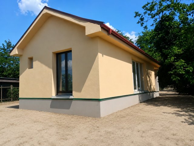 Eladó családi ház, Mogyoródon 68 M Ft, 2 szobás