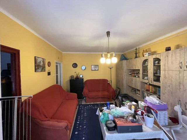 Eladó téglalakás, Pécsett, Dobó István utcában 32 M Ft
