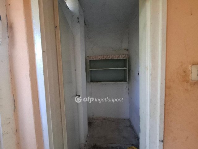 Eladó családi ház, Füzesabonyban 16 M Ft, 2+1 szobás