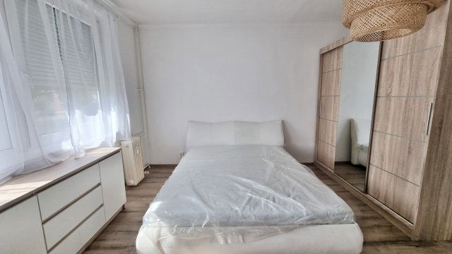 Kiadó panellakás, albérlet, Nyíregyházán, Lobogó utcában