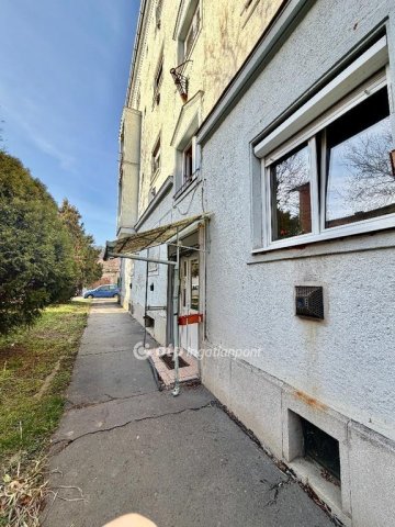 Eladó téglalakás, Salgótarjánban 19.9 M Ft, 2 szobás
