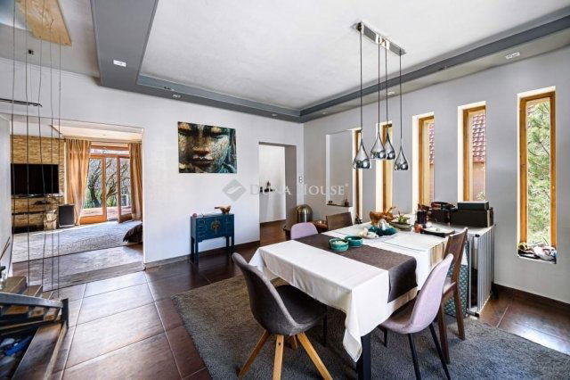 Eladó családi ház, Biatorbágyon 157.9 M Ft, 4 szobás