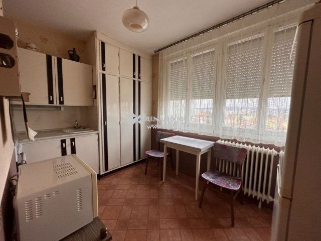 Eladó téglalakás, Zalaegerszegen 28 M Ft, 2 szobás