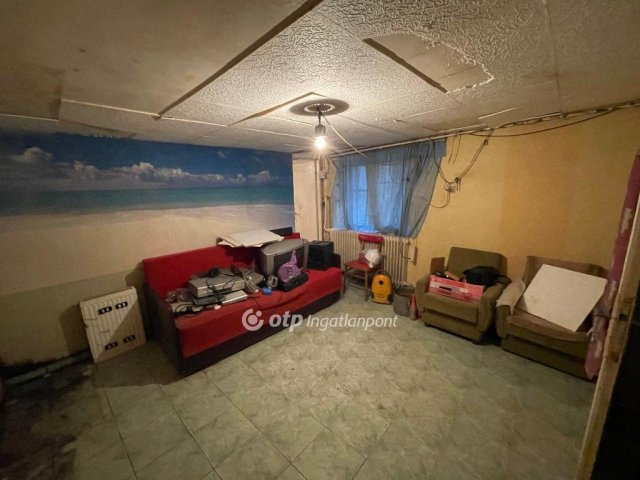 Eladó nyaraló, Nyírtelken 15.9 M Ft, 4 szobás