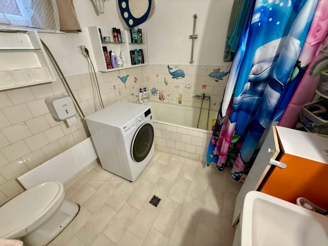 Eladó családi ház, Móron 40.9 M Ft, 1+2 szobás