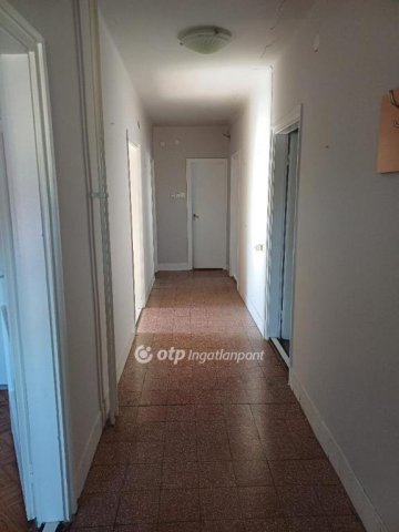 Eladó családi ház, Egerszalókon 49.5 M Ft, 6 szobás