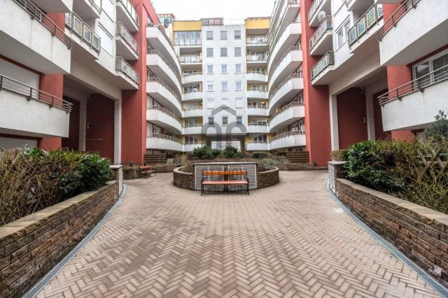 Eladó téglalakás, Budapesten, VIII. kerületben 57.9 M Ft