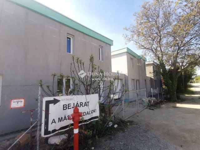 Eladó téglalakás, Érden 115 M Ft, 3 szobás