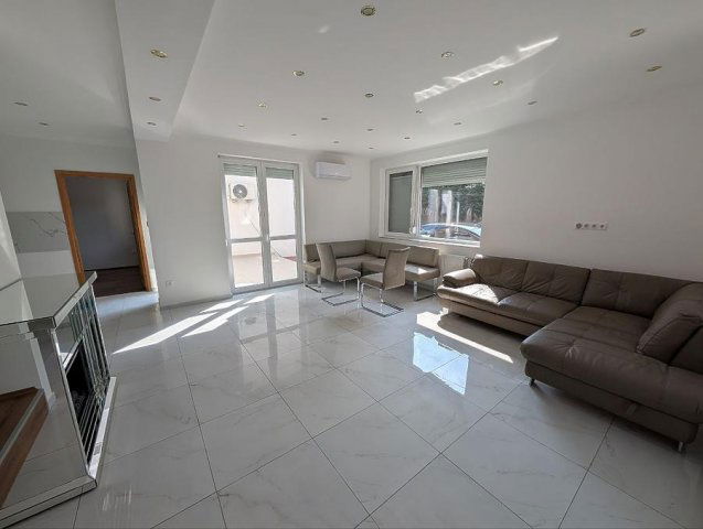 Eladó téglalakás, Budapesten, IV. kerületben 220 M Ft, 5 szobás