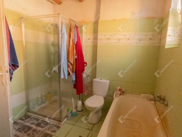 Eladó családi ház, Csörnyeföldön 36 M Ft, 4 szobás