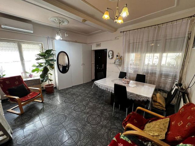 Eladó családi ház, Gödöllőn 89.9 M Ft, 6 szobás