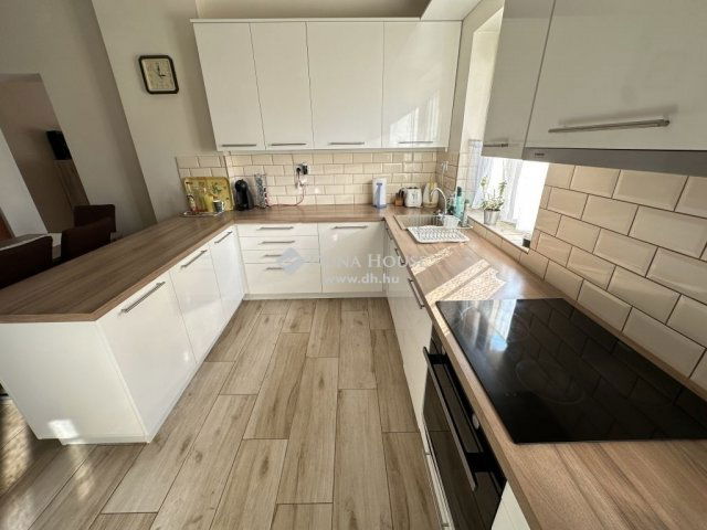 Eladó családi ház, Budapesten, XXI. kerületben 214.9 M Ft