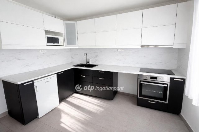 Eladó családi ház, Budapesten, XXI. kerületben 260 M Ft