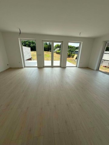 Eladó ikerház, Nyíregyházán 83.9 M Ft, 3 szobás