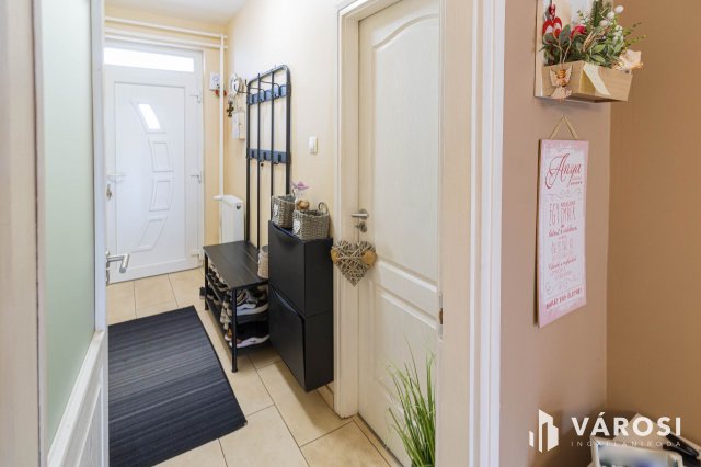 Eladó sorház, Gyulán 93.9 M Ft, 4 szobás / költözzbe.hu