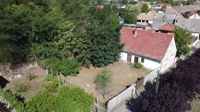 Eladó családi ház, Nemesnádudvaron 26 M Ft, 5 szobás