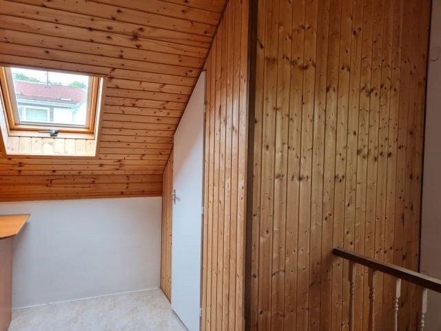 Kiadó téglalakás, albérlet, Pécsett 130 E Ft / hó, 1 szobás