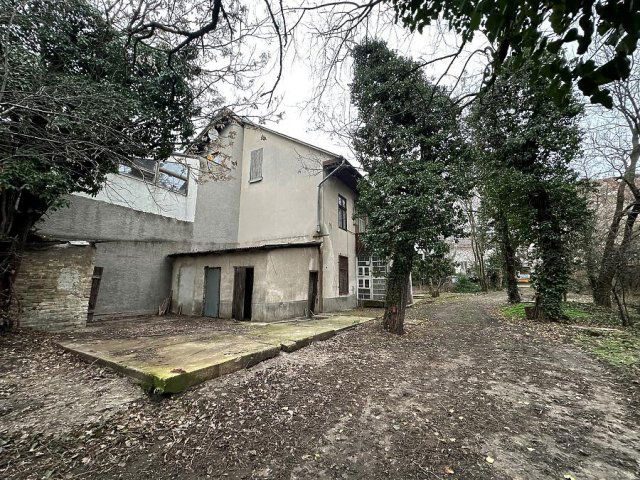 Eladó telek, Budapesten, X. kerületben 125 M Ft