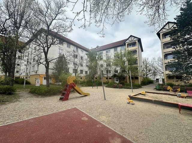 Eladó panellakás, Budapesten, IV. kerületben 79.9 M Ft