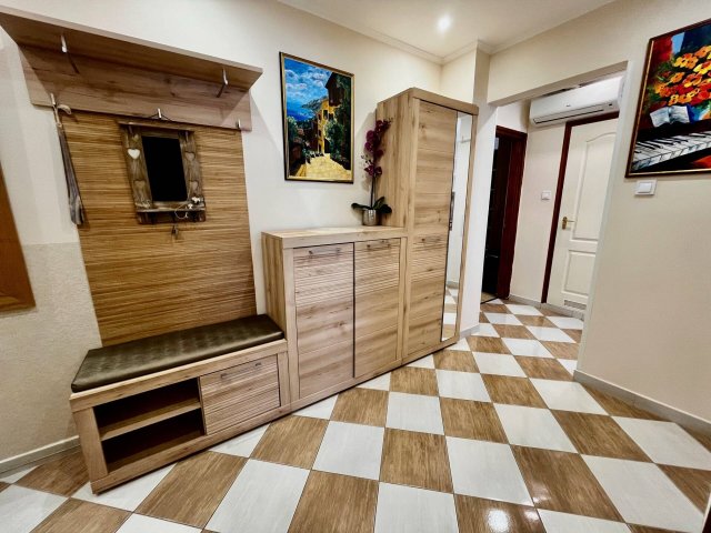 Eladó téglalakás, Pécsett 59.9 M Ft, 2+1 szobás