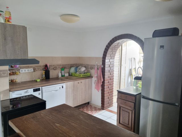 Eladó családi ház, Bajon 99.9 M Ft, 2 szobás