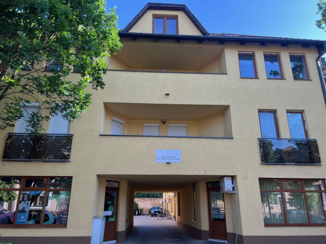 Eladó téglalakás, Szarvason 34.99 M Ft, 2 szobás
