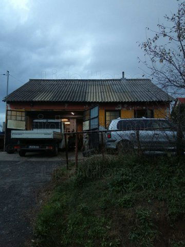 Eladó ipari ingatlan, Lengyeltótiban 13.5 M Ft