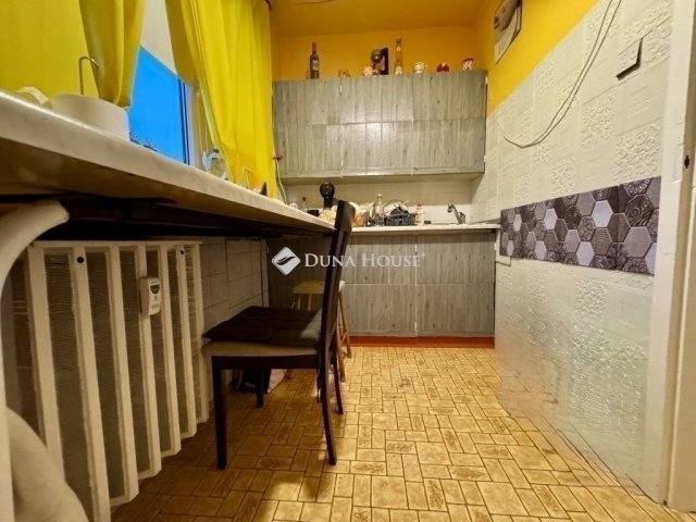 Eladó panellakás, Budapesten, III. kerületben 59 M Ft, 2 szobás