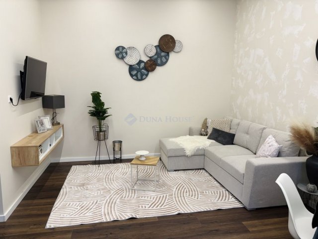 Eladó téglalakás, Budapesten, VII. kerületben 82.99 M Ft