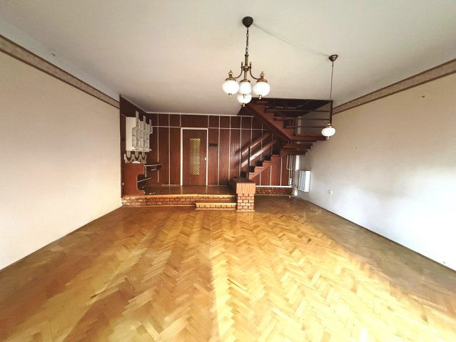 Eladó sorház, Szegeden, Bérkert utcában 79.5 M Ft, 5 szobás