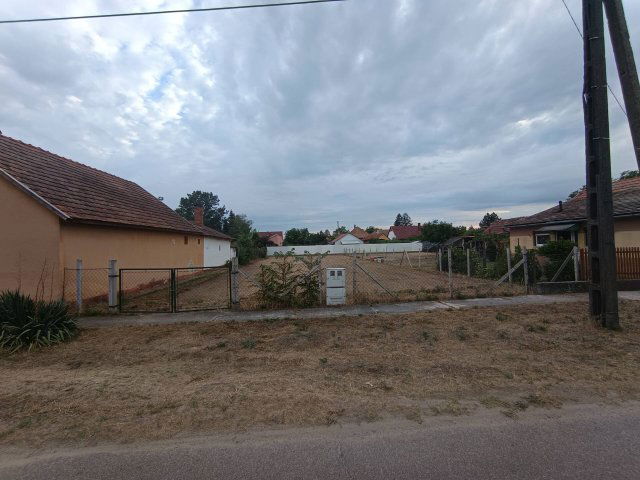 Eladó családi ház, Bugacon 2.8 M Ft / költözzbe.hu