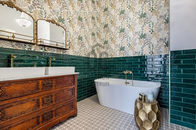 Eladó téglalakás, Budapesten, VI. kerületben 185 M Ft, 4 szobás