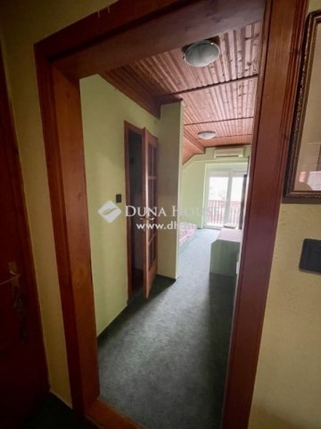 Eladó családi ház, Alsónémediben 450 M Ft, 10 szobás