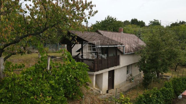 Eladó családi ház, Kincsesbányán 29.9 M Ft, 2 szobás