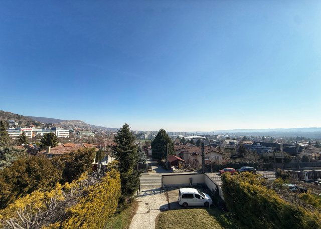 Eladó családi ház, Budaörsön, Ibolya utcában 248 M Ft