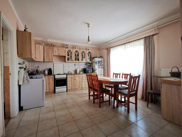 Eladó családi ház, Sárszentmihályon 77 M Ft, 7 szobás