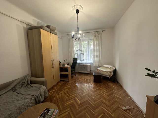 Eladó téglalakás, Budapesten, XIV. kerületben, Limanova téren