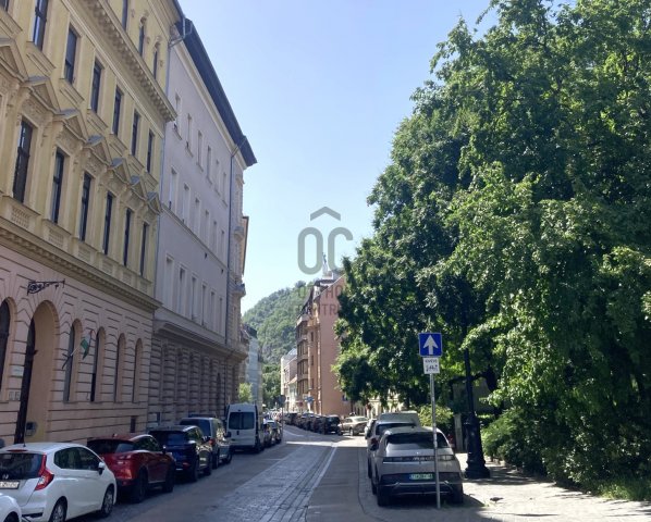 Eladó téglalakás, Budapesten, I. kerületben 146.9 M Ft, 2 szobás