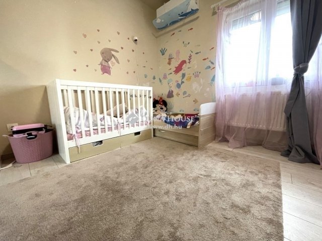 Eladó családi ház, Fóton 229 M Ft, 7 szobás