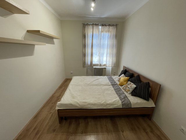 Kiadó téglalakás, albérlet, Székesfehérvárott 180 E Ft / hó