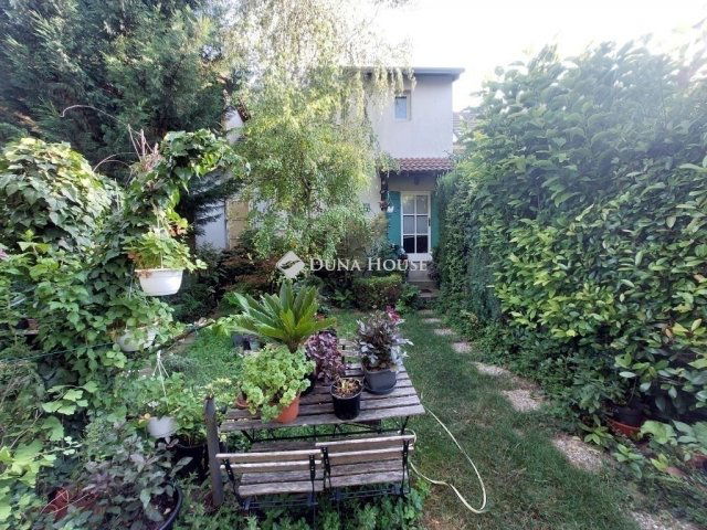 Eladó téglalakás, Budapesten, II. kerületben 83.9 M Ft, 4 szobás