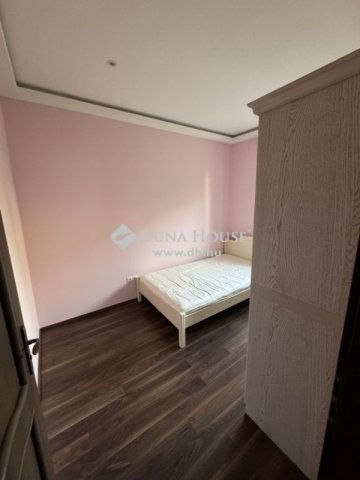 Eladó családi ház, Budapesten, II. kerületben 393.75 M Ft