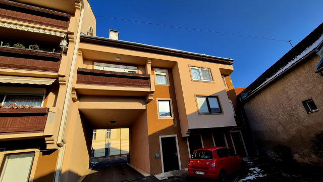 Eladó téglalakás, Sárváron 43.9 M Ft, 2 szobás