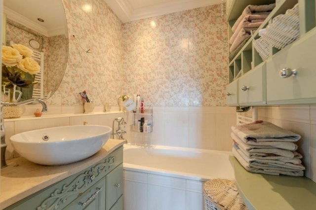 Eladó panellakás, Budapesten, III. kerületben 149.99 M Ft