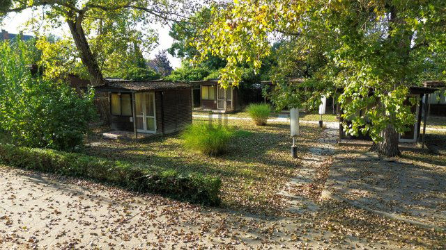 Eladó nyaraló, Balatonszárszón 349 M Ft, 1 szobás