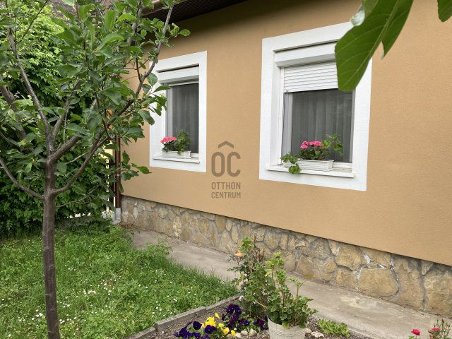 Eladó családi ház, Balatonlelleén 124.9 M Ft, 7 szobás
