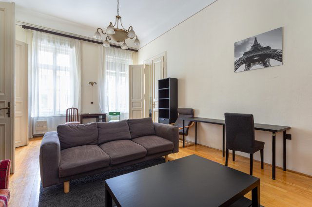 Kiadó téglalakás, albérlet, Budapesten, VII. kerületben