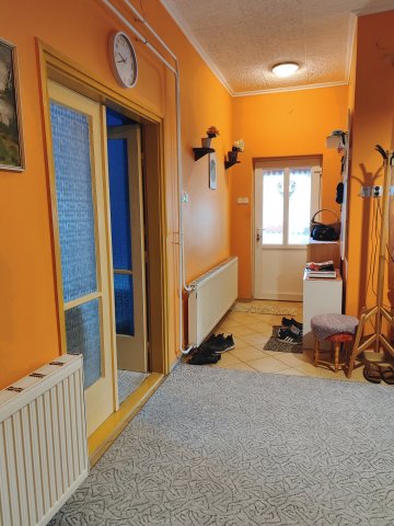 Eladó családi ház, Tolnán, Tavasz utcában 67 M Ft, 5 szobás