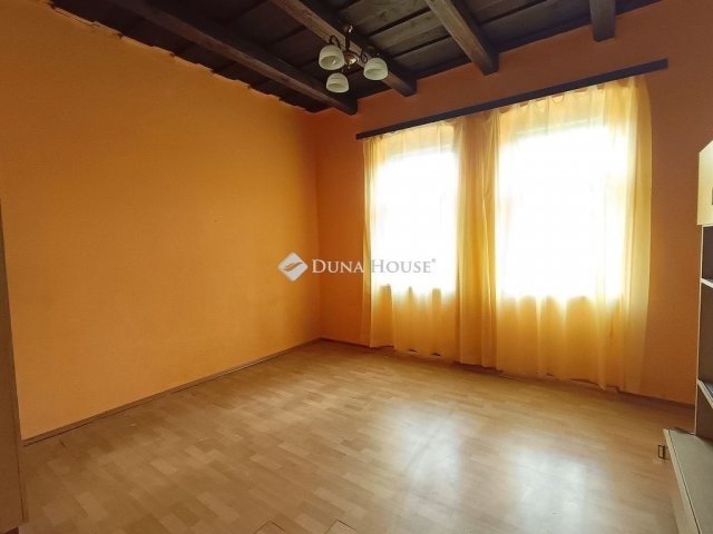 Eladó családi ház, Kemenespálfán 8.9 M Ft, 2 szobás